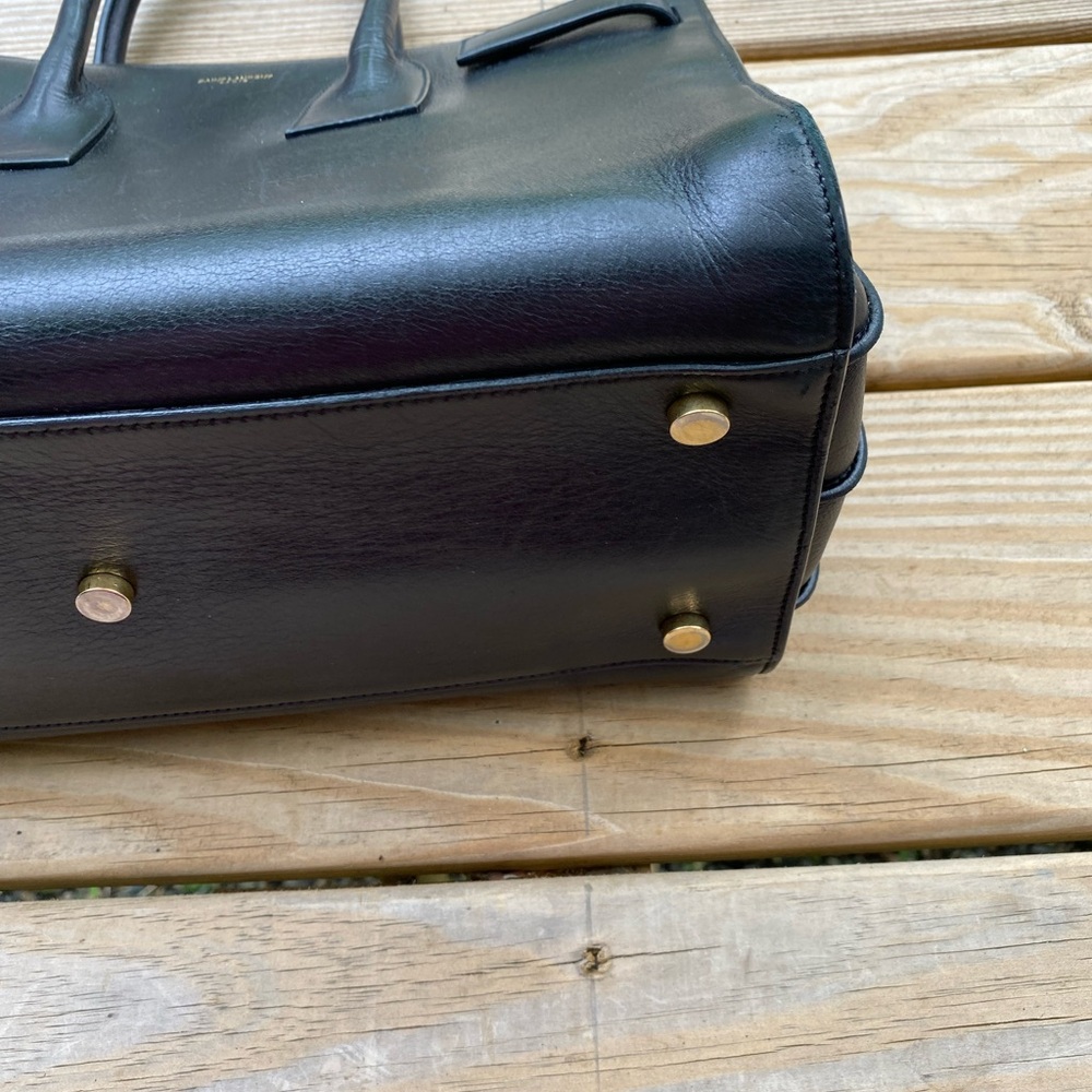 Saint Laurent Sac du Jour leather bag! - Picture 7 of 14